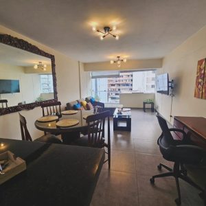 SE VENDE FLAT EN MIRAFLORES - 2 DORM + ESTACIONAMIENTO